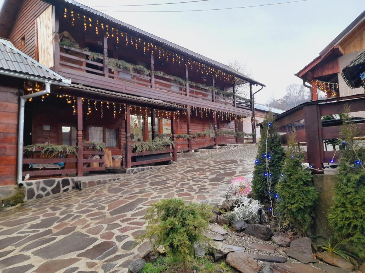 הוילה Berbesti Casa De La Ferma Mariuca מראה חיצוני תמונה